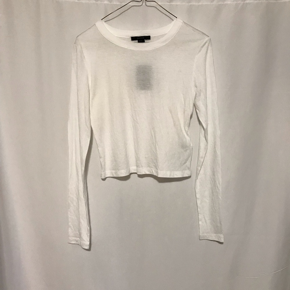 COPY - Women’s cropped long sleeve